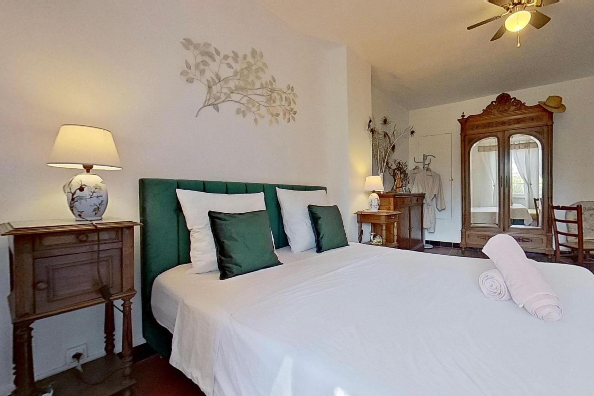 Les 2 Droles D'Oiseaux Bed and Breakfast Luc-sur-Orbieu Εξωτερικό φωτογραφία